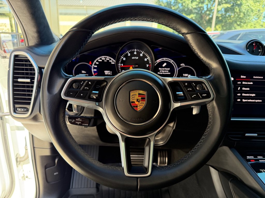 Used 2023 Porsche Cayenne GTS AWD/4WD image 34