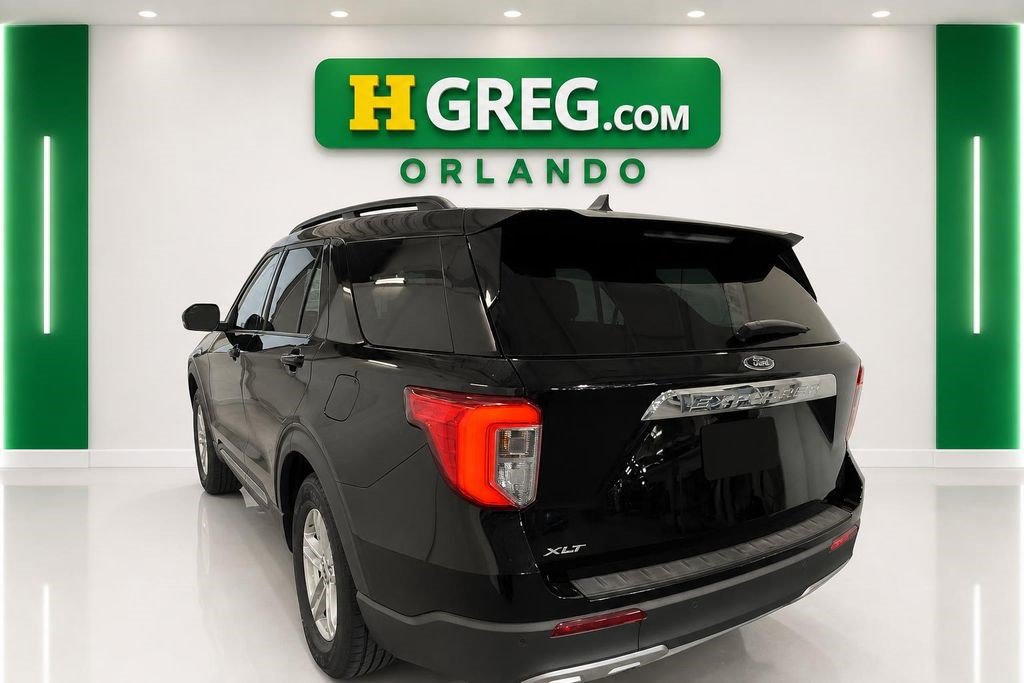 Used 2021 Ford Explorer XLT w/ Equipment Group 202A RWD image 2
