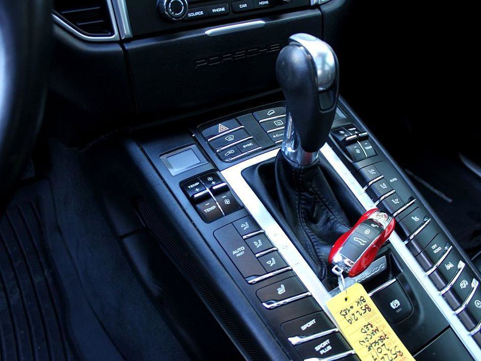 Used 2017 Porsche Macan GTS image 11