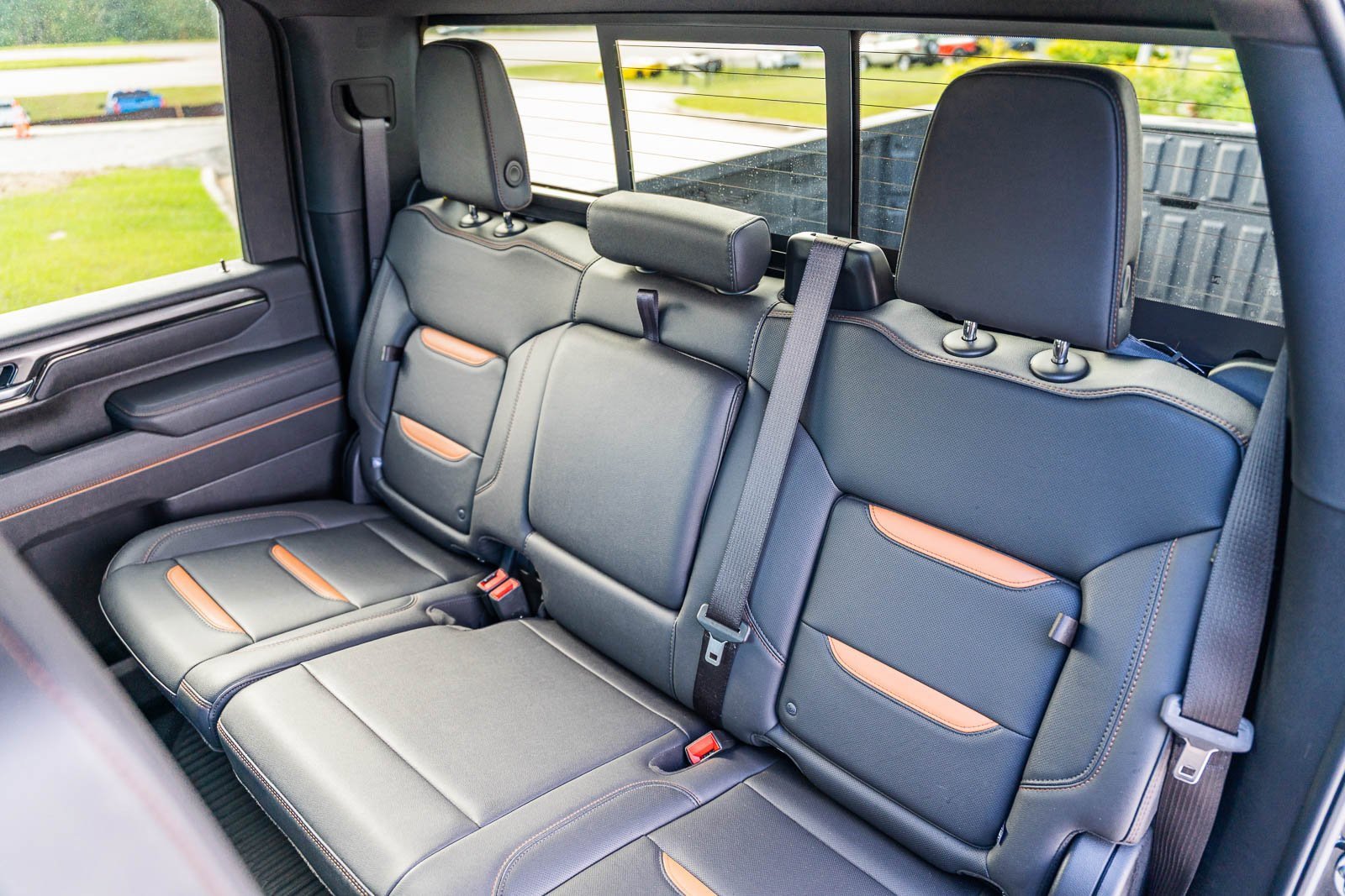 Used 2025 GMC Sierra 2500 AT4 w/ AT4 Premium Plus Package image 23