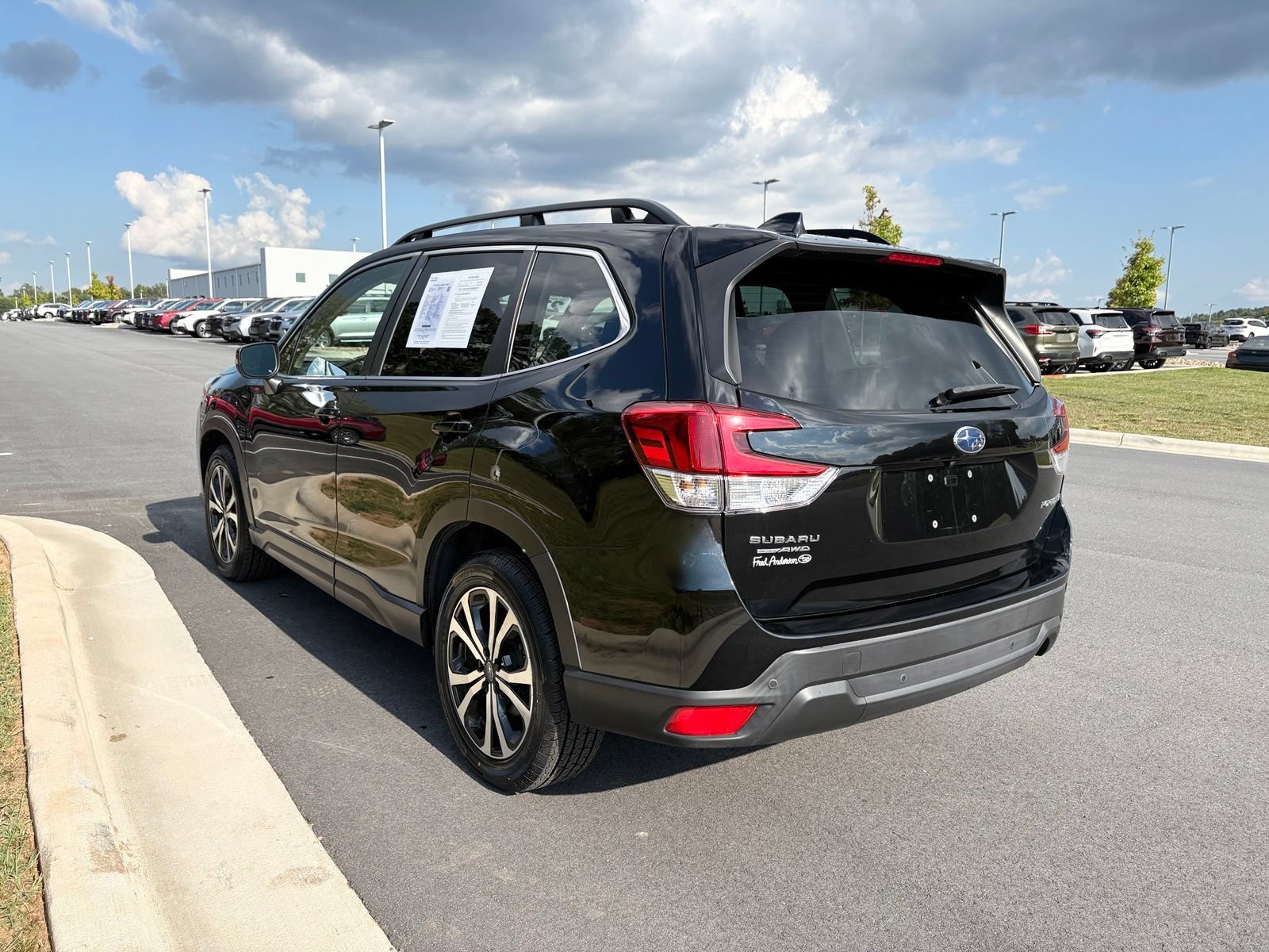 Certified 2023 Subaru Forester Limited AWD/4WD image 6