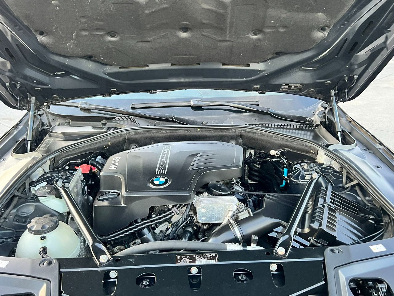 Used 2012 BMW 528i xDrive Sedan image 29