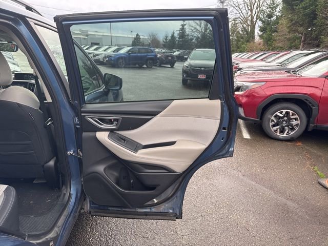 Used 2021 Subaru Forester Premium image 15