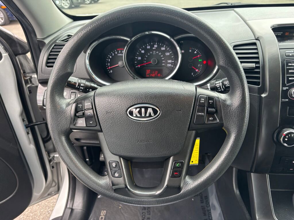 Used 2013 Kia Sorento LX w/ Convenience Pkg image 17