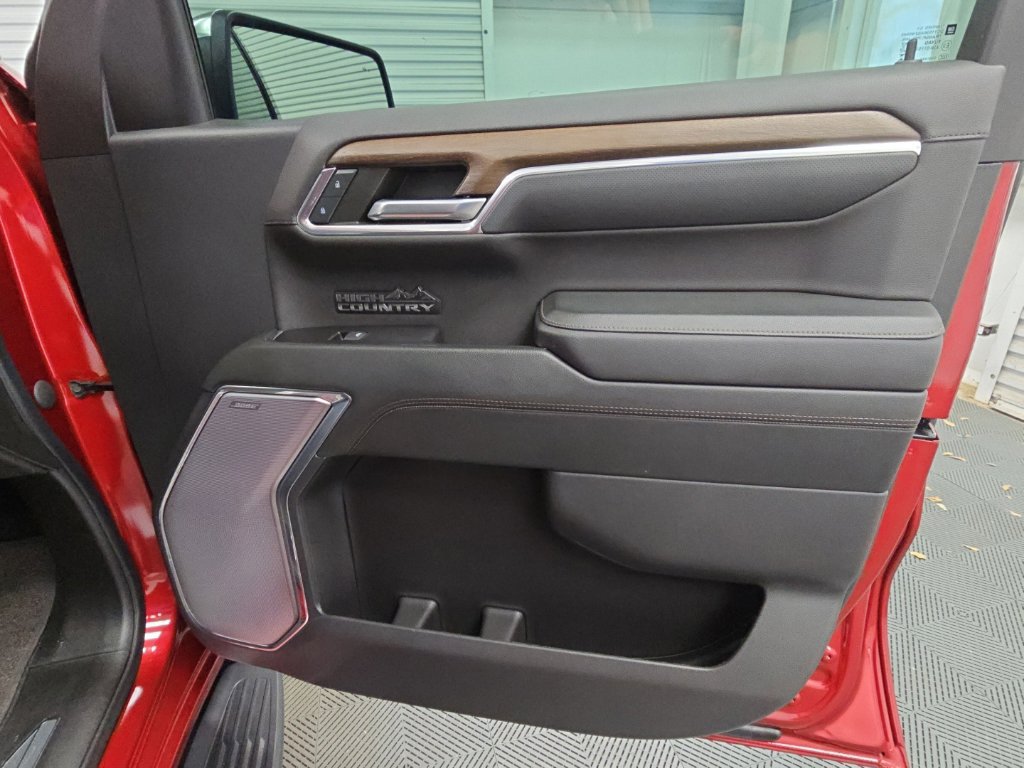 Used 2023 Chevrolet Silverado 1500 High Country RWD image 41