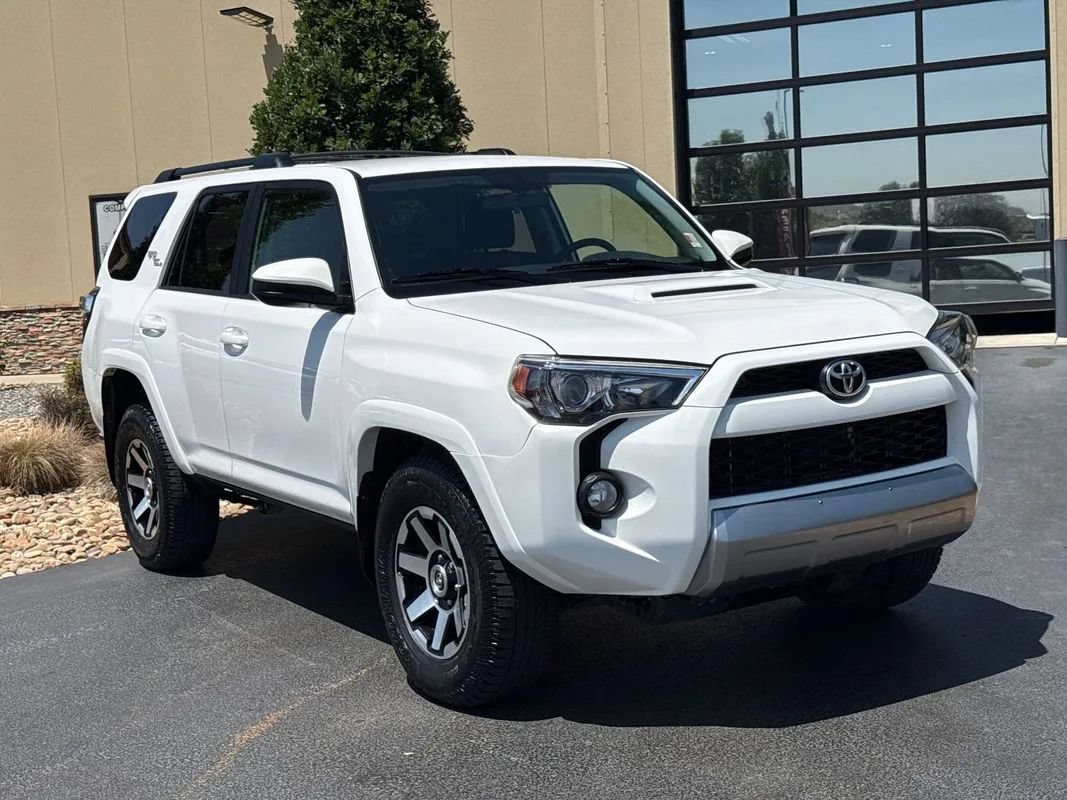 Used 2019 Toyota 4Runner TRD Off-Road AWD/4WD image 40