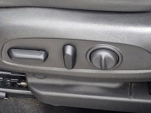 Used 2020 Buick Encore GX Preferred w/ Cold Weather Comfort Package image 28