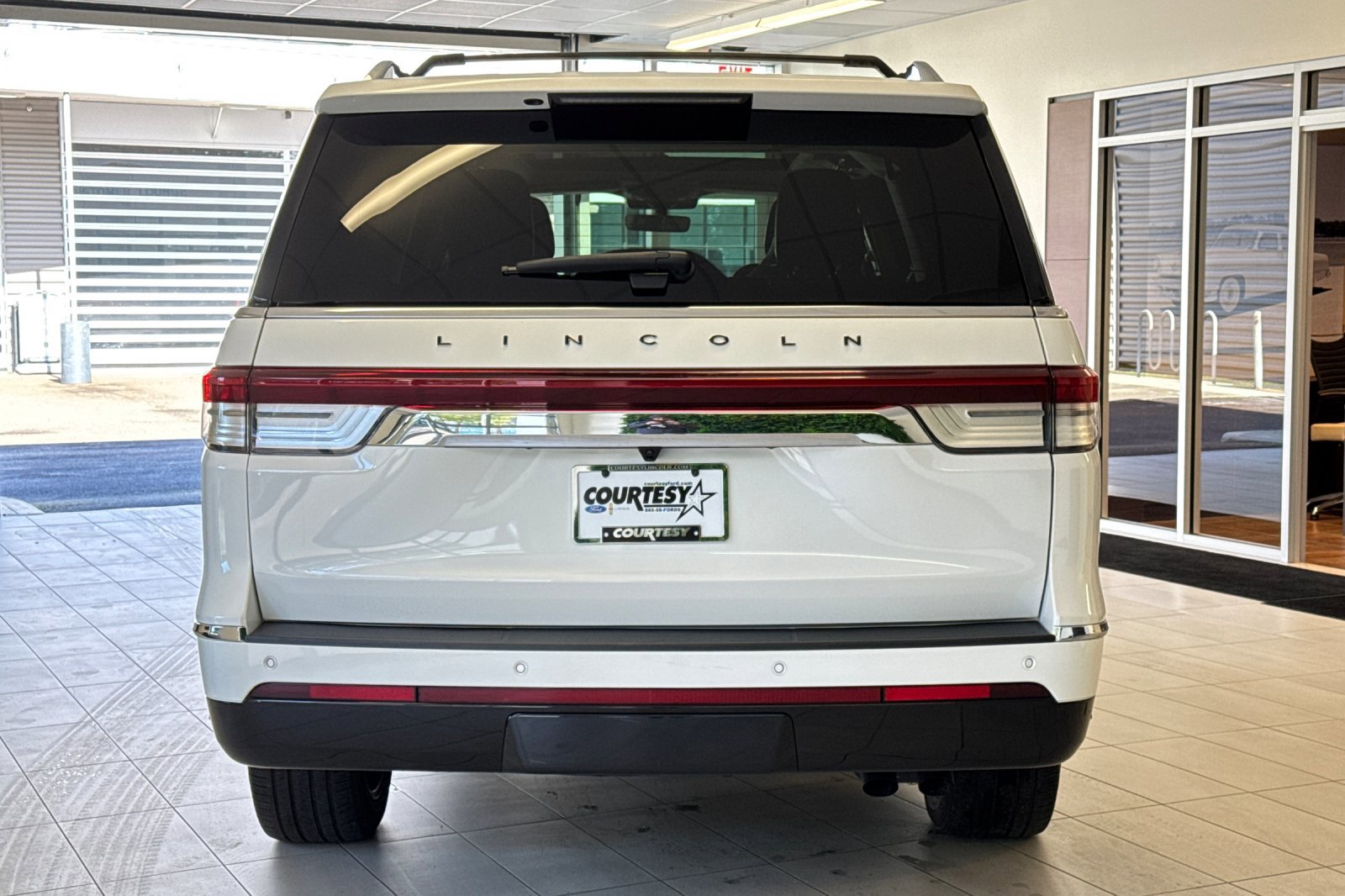 Certified 2023 Lincoln Navigator L Black Label image 5