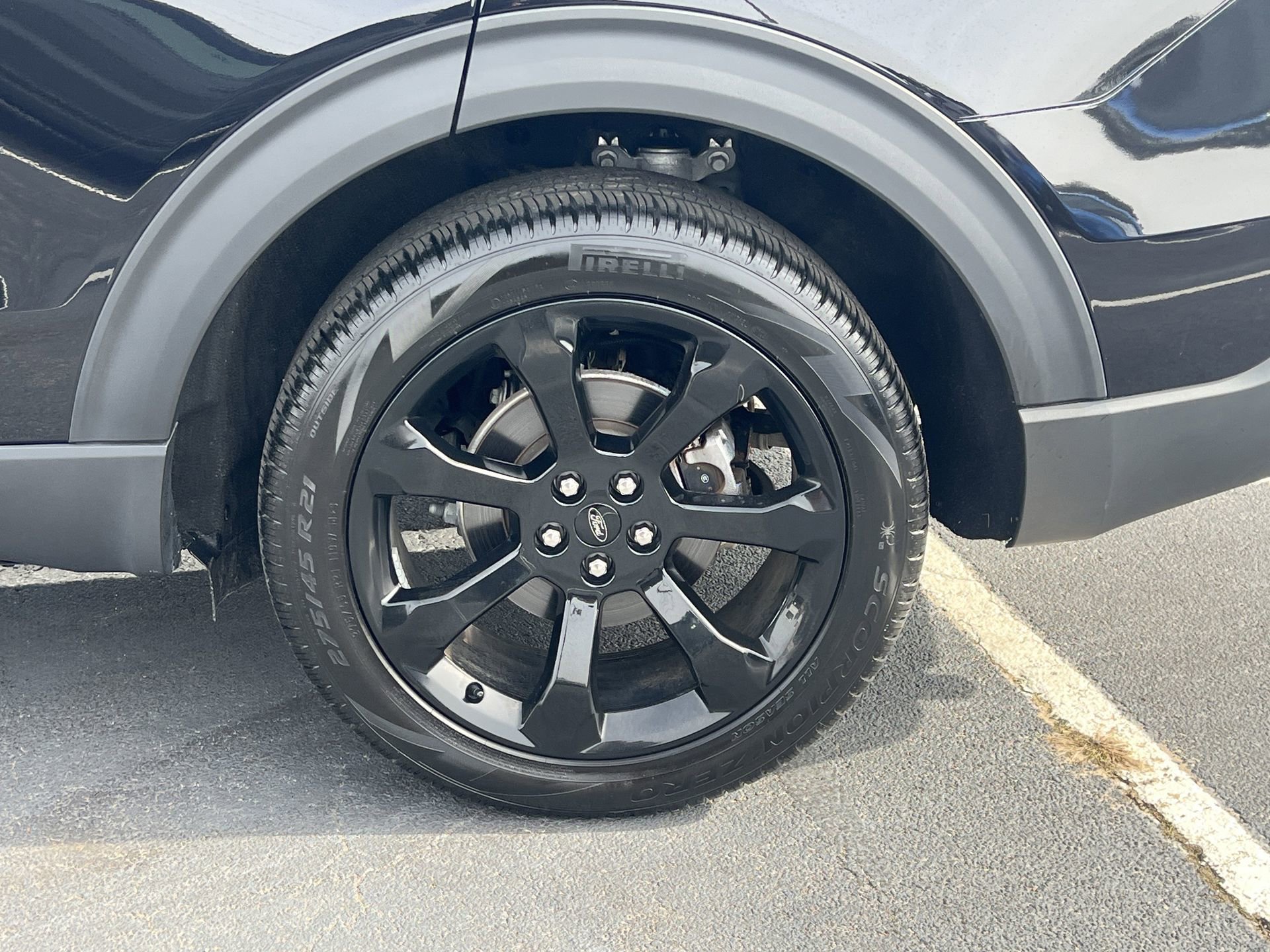 Certified 2023 Ford Explorer ST-Line w/ Class IV Trailer Tow Package image 32