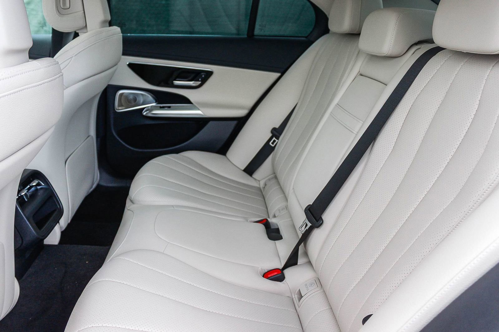 Used 2024 Mercedes-Benz E 450 4MATIC Sedan image 17