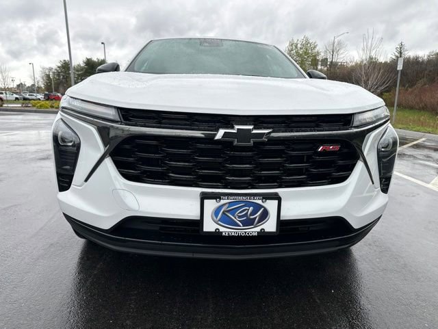 Used 2025 Chevrolet Trax RS w/ Sunroof Package FWD image 7