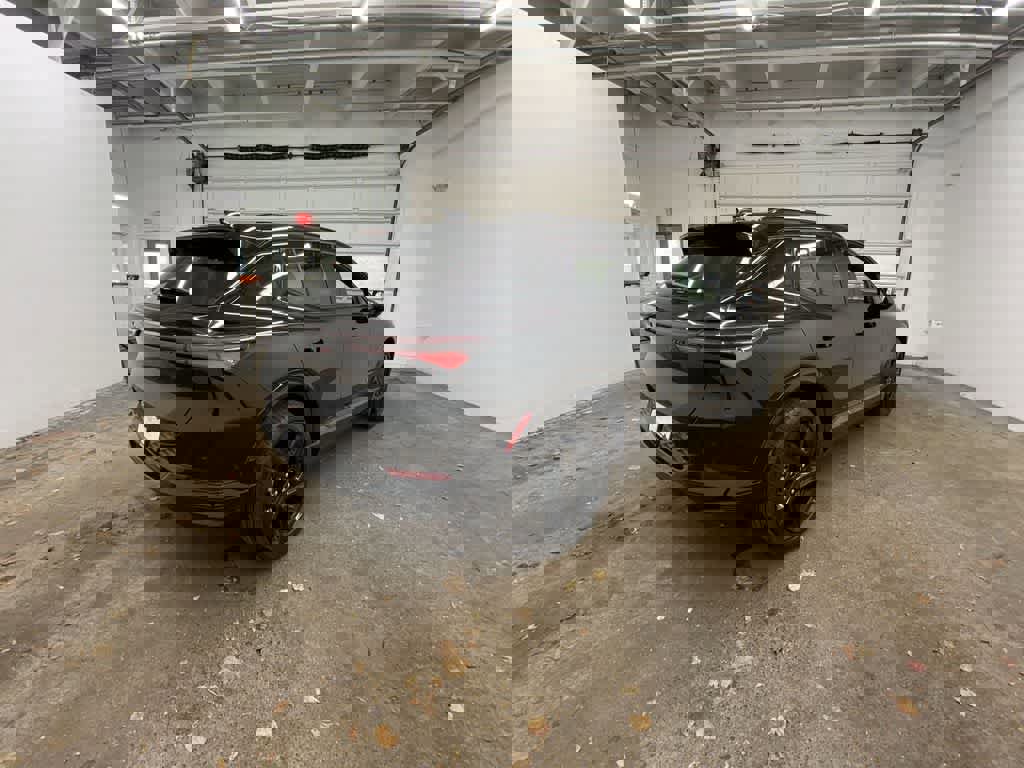 Used 2024 Chevrolet Equinox EV RS image 6