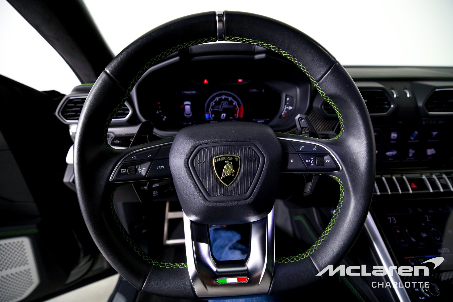 Used 2020 Lamborghini Urus image 14