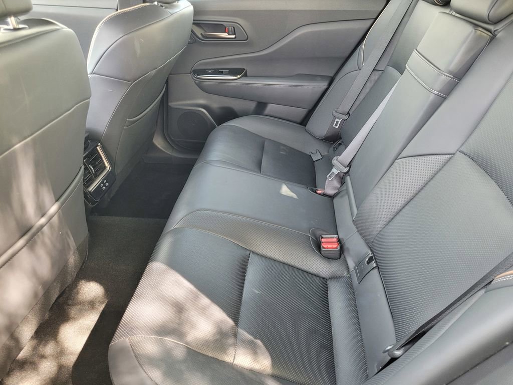 Used 2024 Toyota Crown Limited image 10