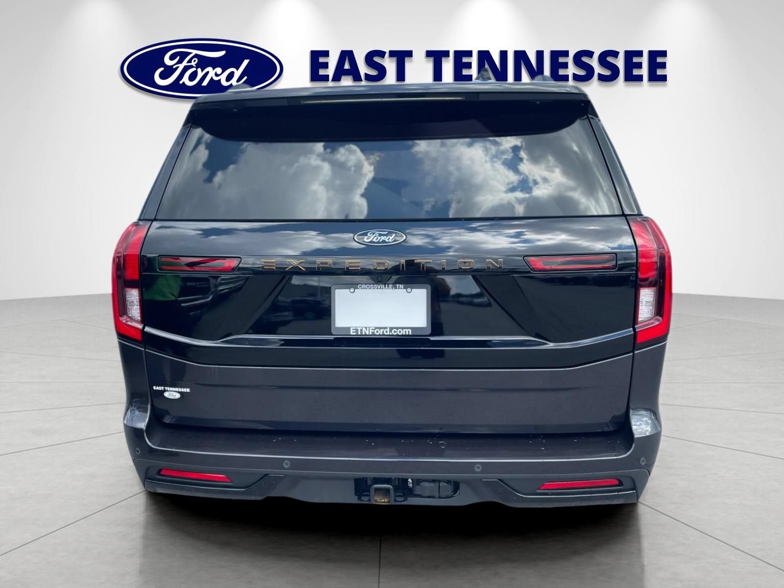 Used 2025 Ford Expedition Tremor AWD/4WD image 4
