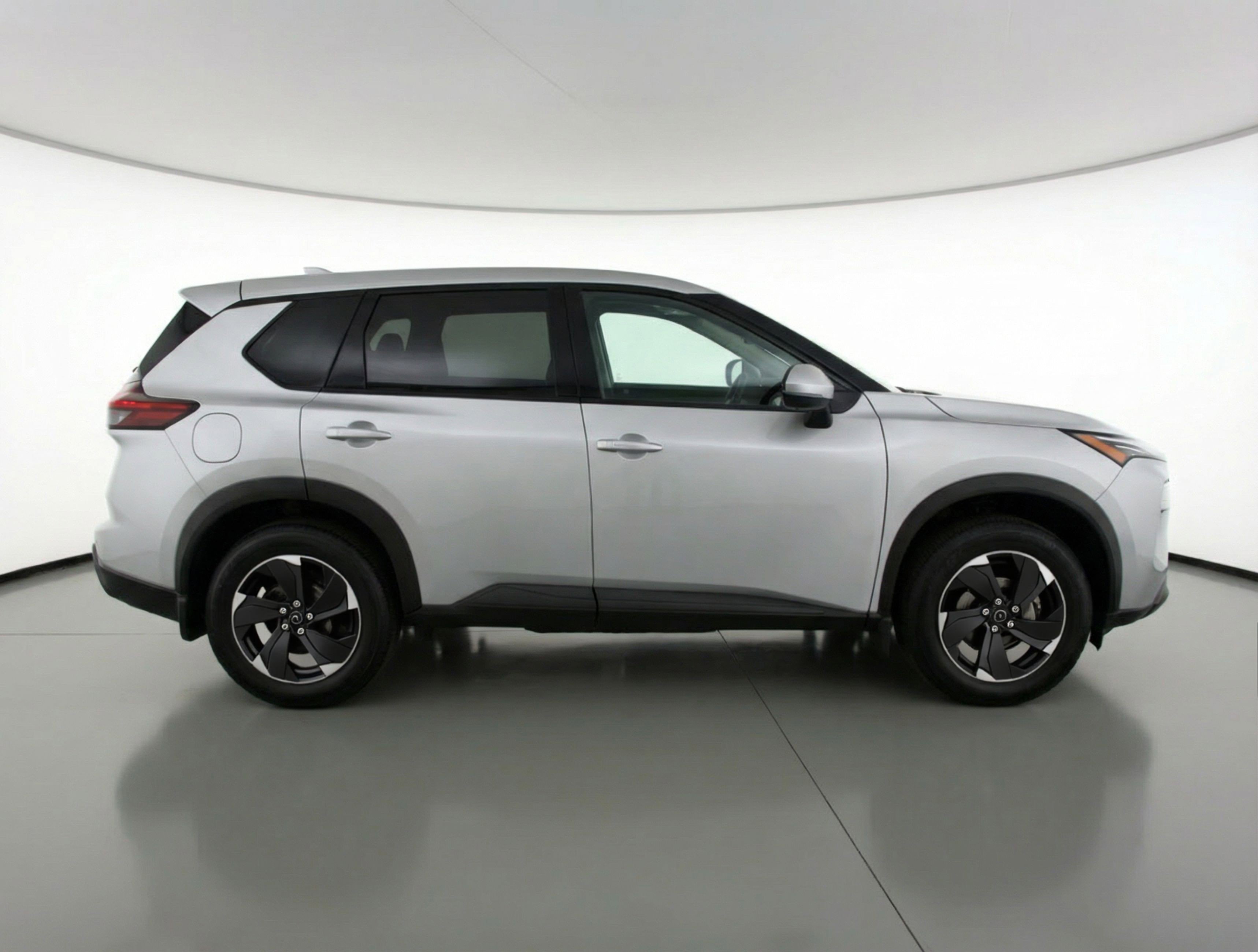 Used 2025 Nissan Rogue SV FWD image 11