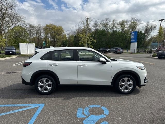 Used 2023 Honda HR-V LX image 9