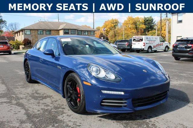 Used 2015 Porsche Panamera 4 image 2