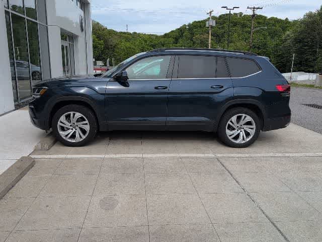 Used 2023 Volkswagen Atlas SE AWD/4WD image 2