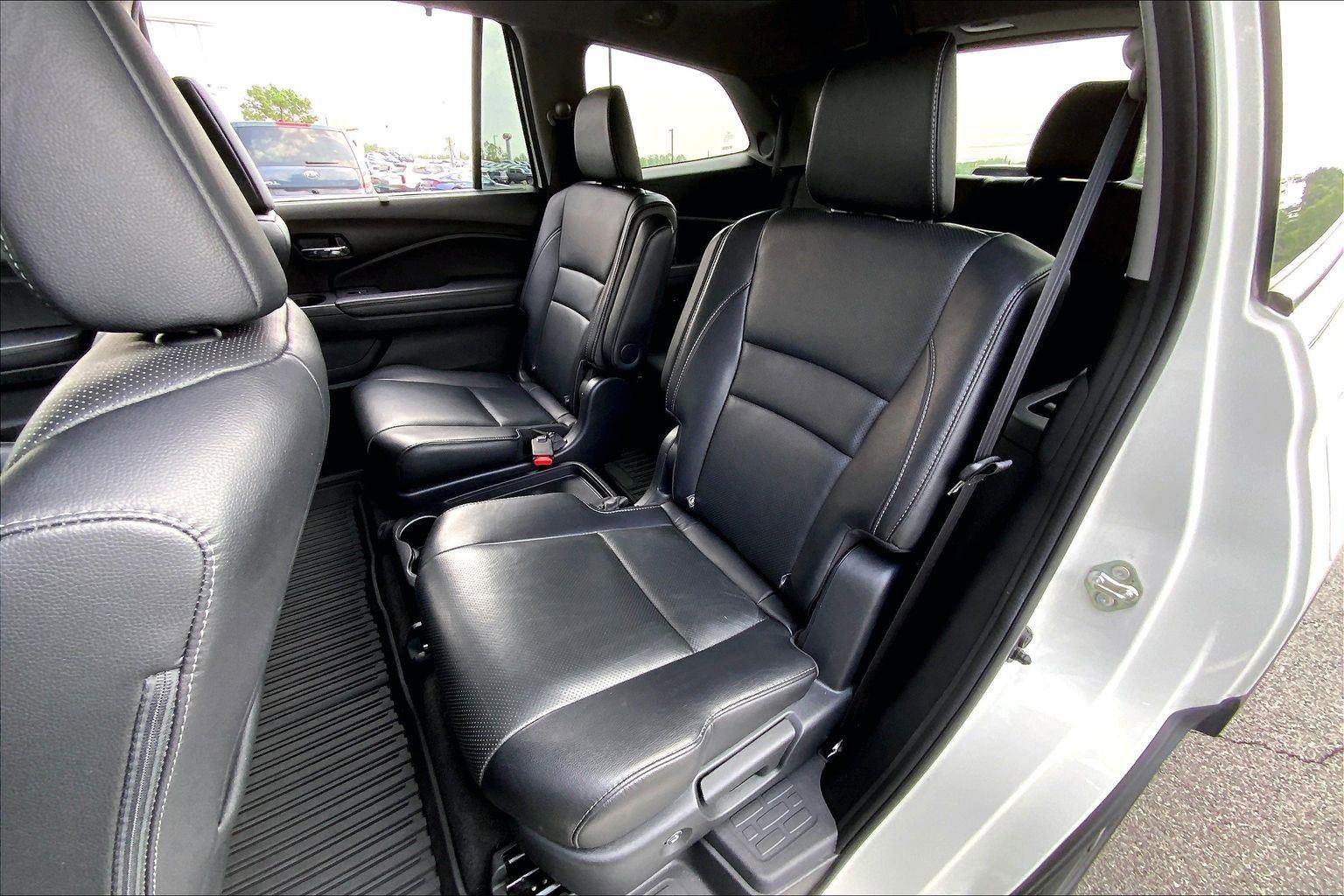 Used 2019 Honda Pilot Elite image 24