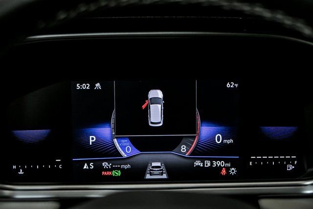 Certified 2025 Volkswagen Taos SE w/ Panoramic Sunroof Package AWD/4WD image 15