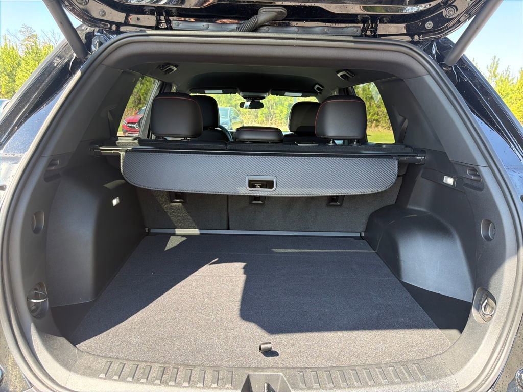 Used 2025 Chevrolet Equinox RS image 30