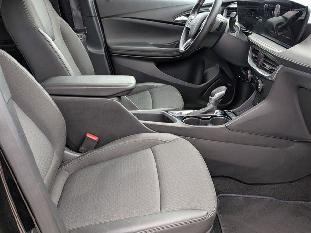 Used 2025 Buick Encore GX Preferred AWD/4WD image 30