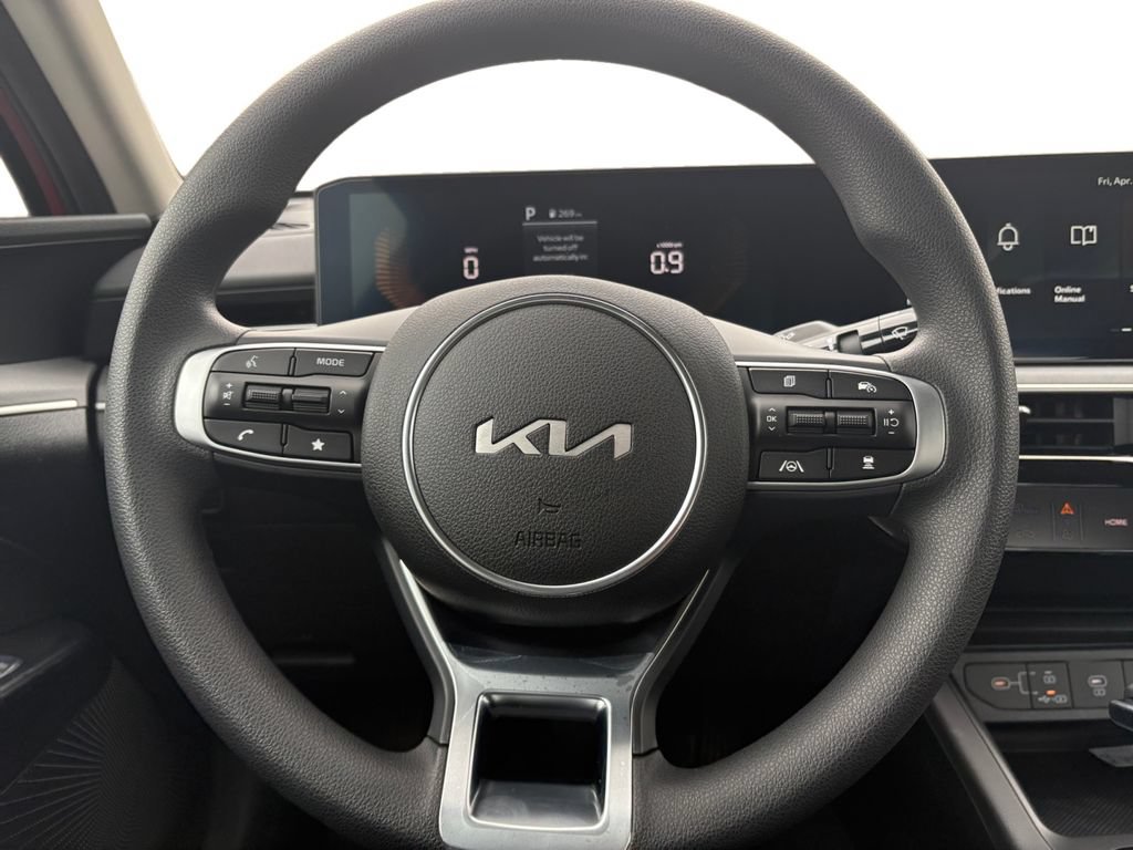 New 2025 Kia K5 LXS FWD image 10