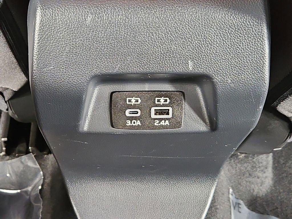 Used 2025 Subaru Crosstrek 2.0i Premium w/ Crosstrek Mirror Package AWD/4WD image 23