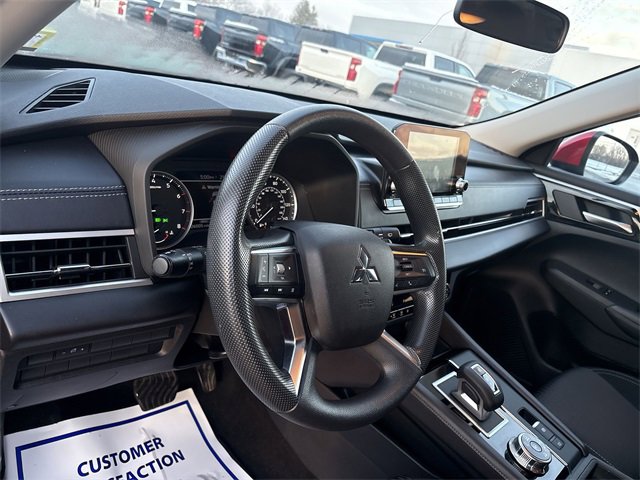 Used 2022 Mitsubishi Outlander ES image 10