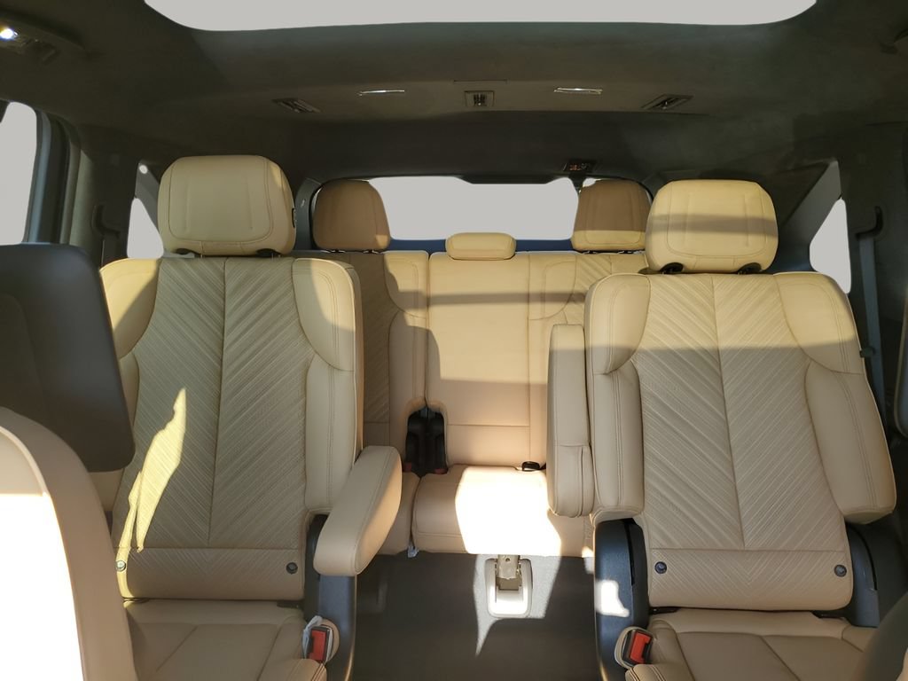 New 2026 Cadillac Escalade IQ Sport 2 w/ LPO, ONYX Package AWD/4WD image 44
