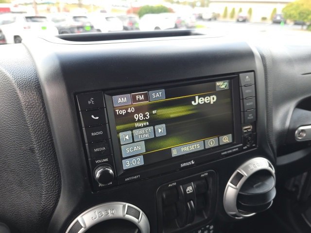 Used 2014 Jeep Wrangler Unlimited Sahara w/ Connectivity Group image 22