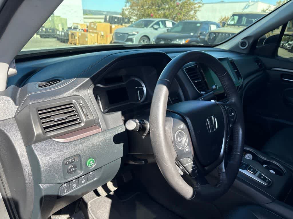 Used 2023 Honda Ridgeline RTL-E image 11