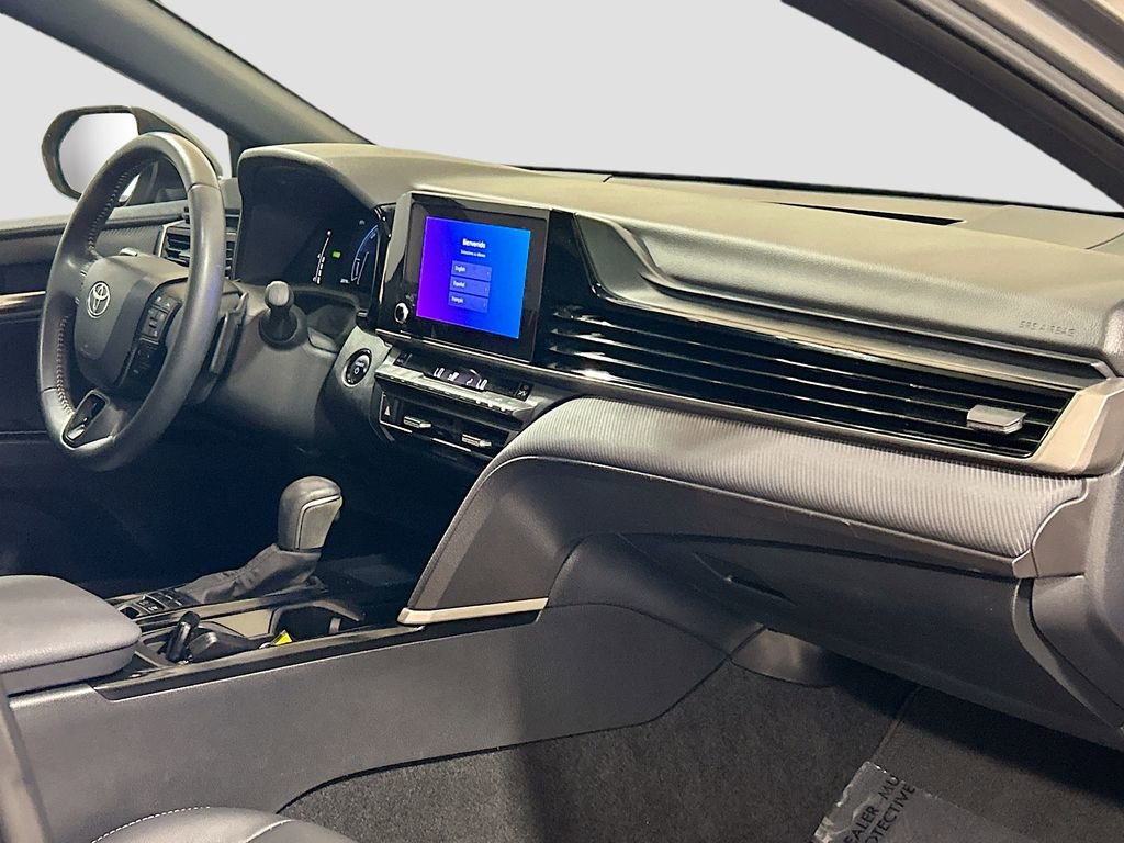 Used 2025 Toyota Camry SE w/ Convenience Package FWD image 26