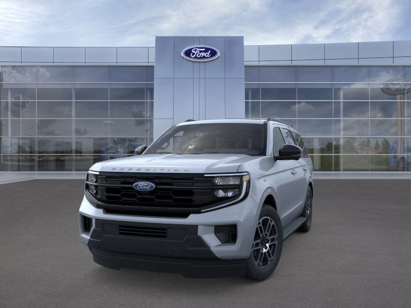 New 2025 Ford Expedition Active image 2