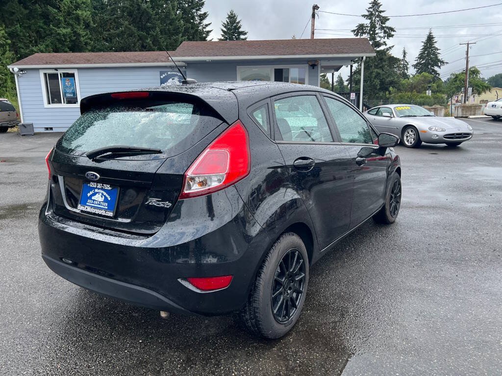 Used 2014 Ford Fiesta SE FWD image 17