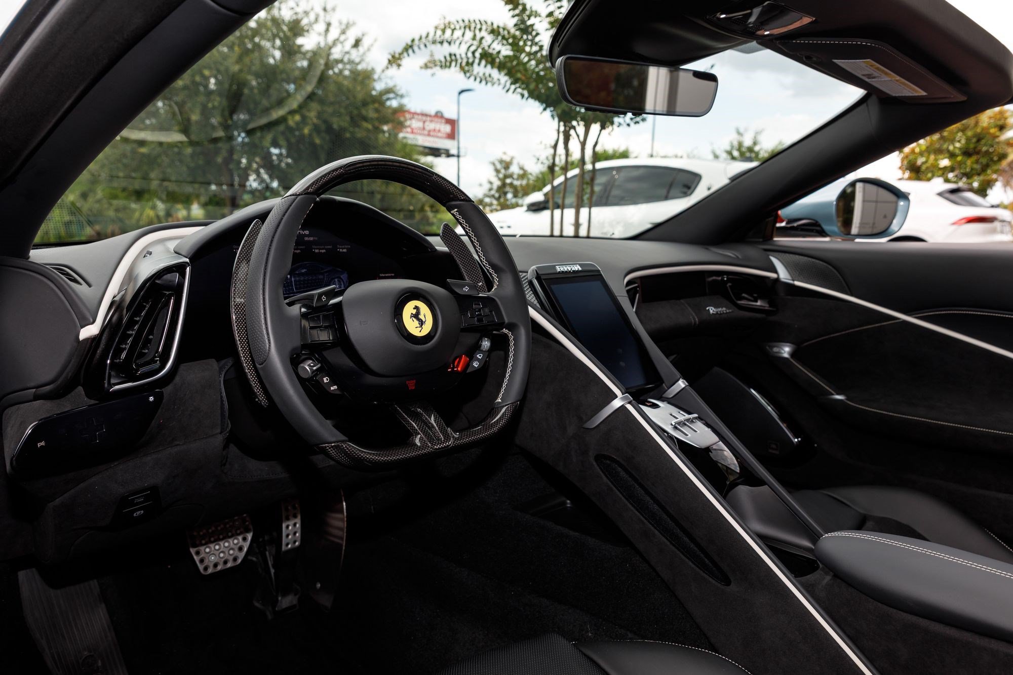 Used 2026 Ferrari Roma Spider RWD image 27