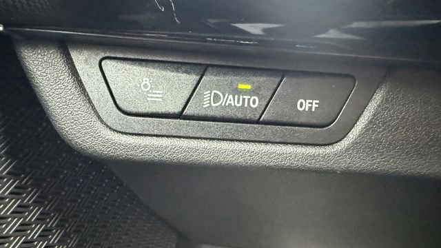 Used 2023 BMW X1 xDrive28i AWD/4WD image 46