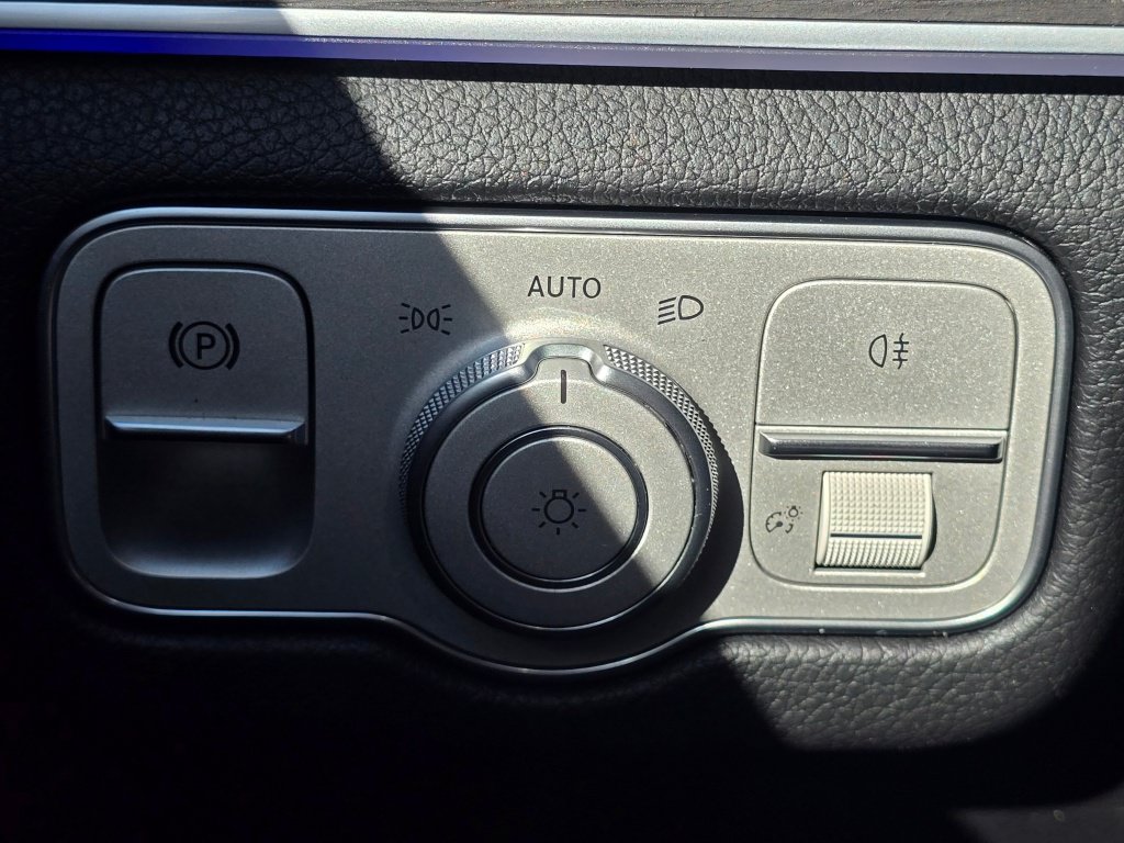 Used 2024 Mercedes-Benz GLS 450 4MATIC image 41