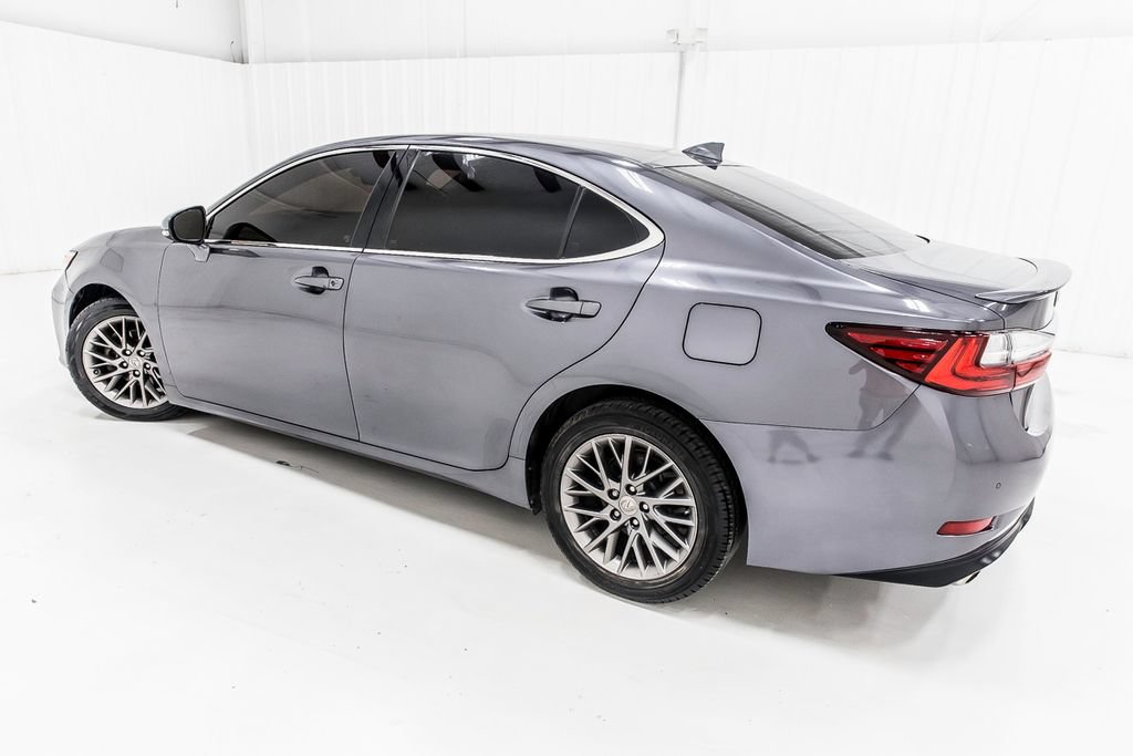 Used 2018 Lexus ES 350 w/ Premier Package FWD image 4