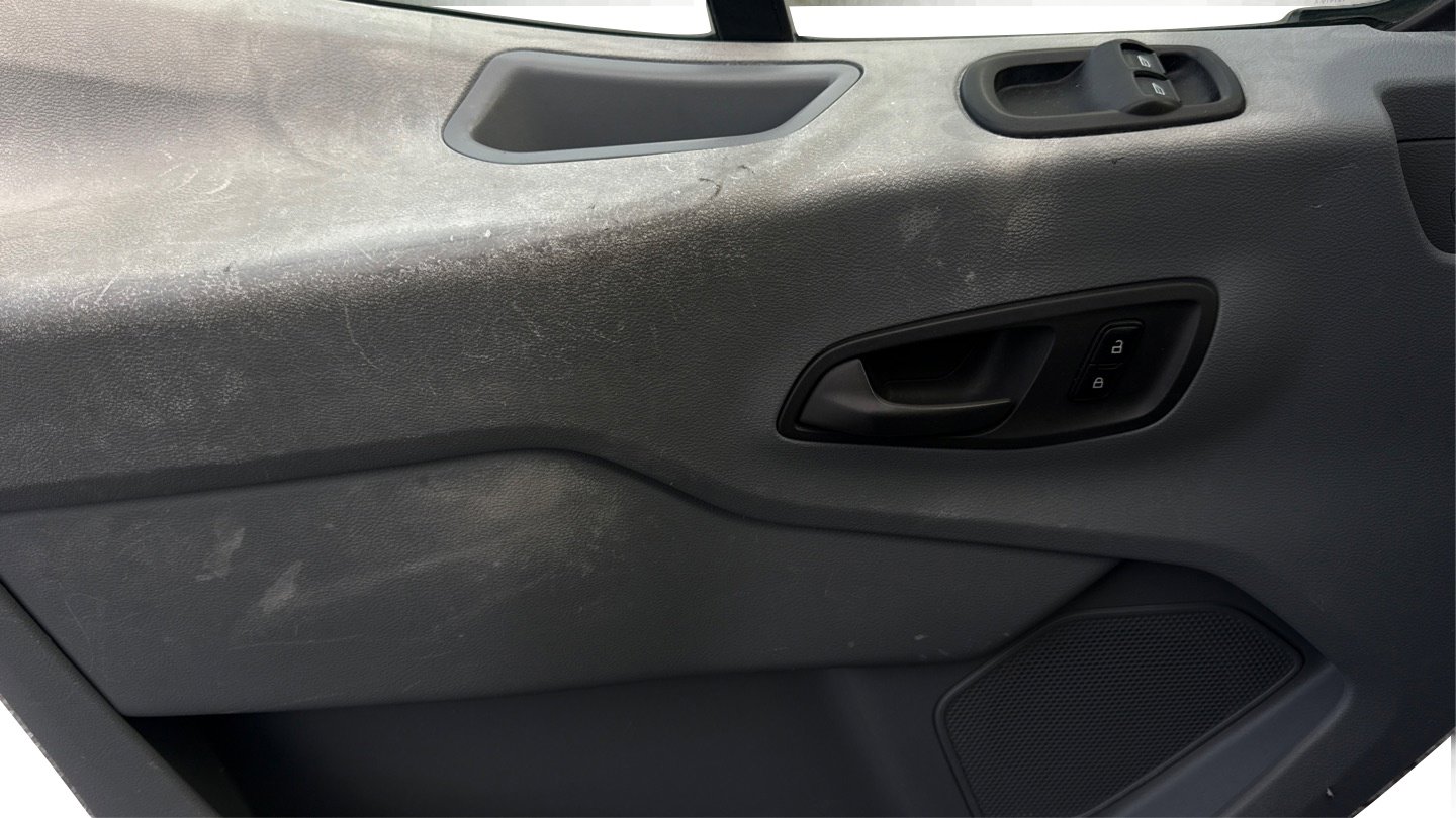 Used 2017 Ford Transit 350 XL image 33