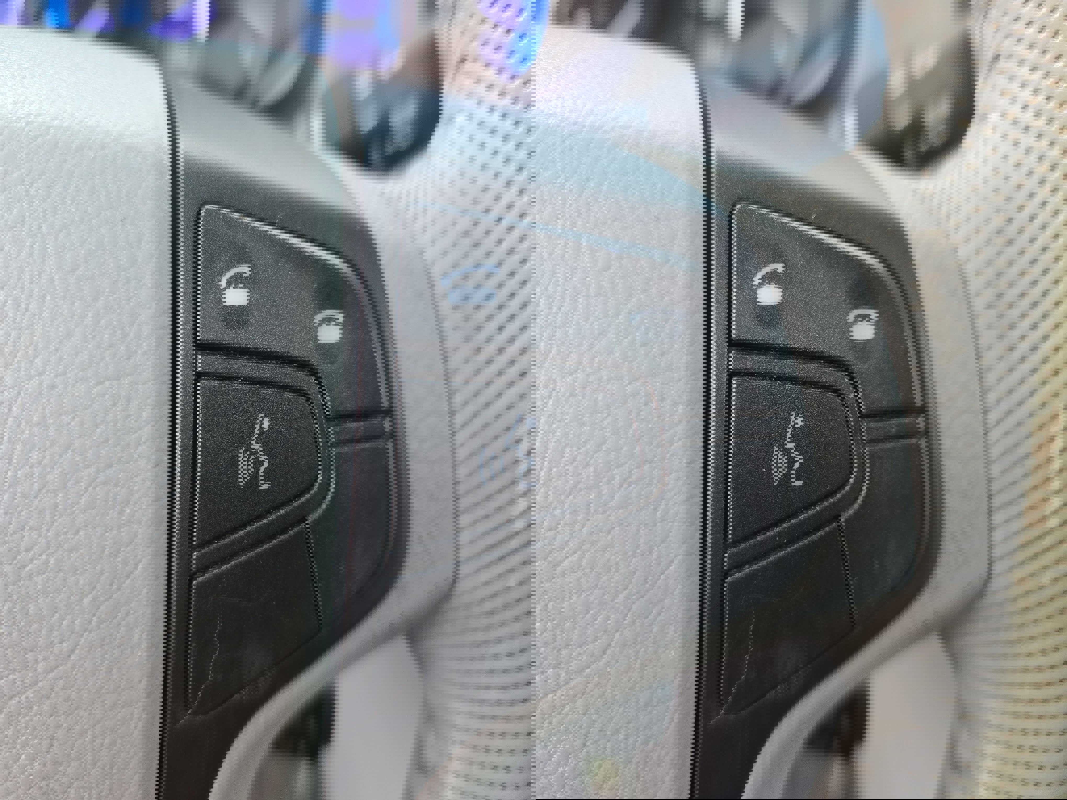 Used 2011 Toyota Sienna XLE image 20