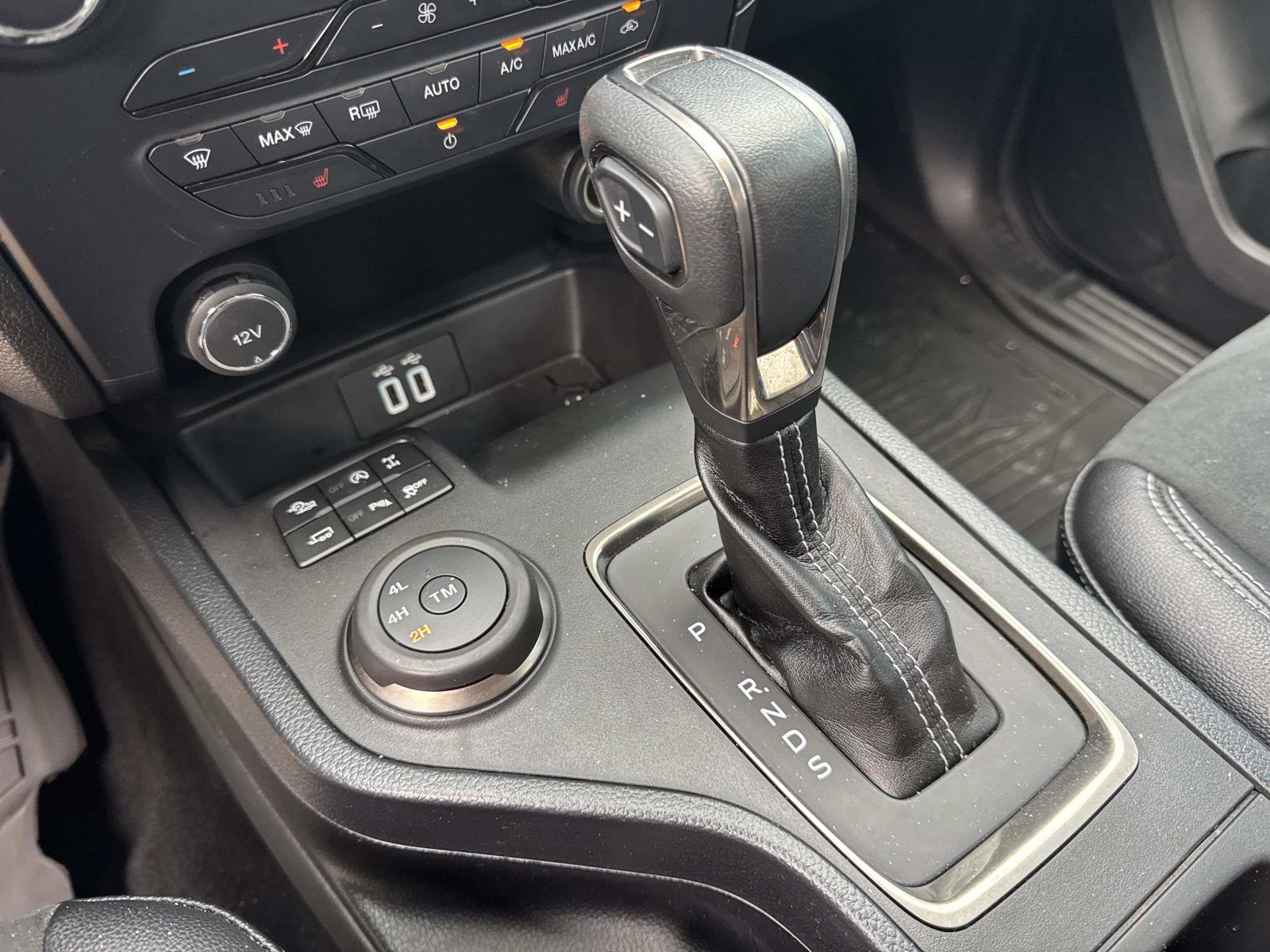 Used 2021 Ford Ranger Lariat w/ Tremor Off-Road Package image 26