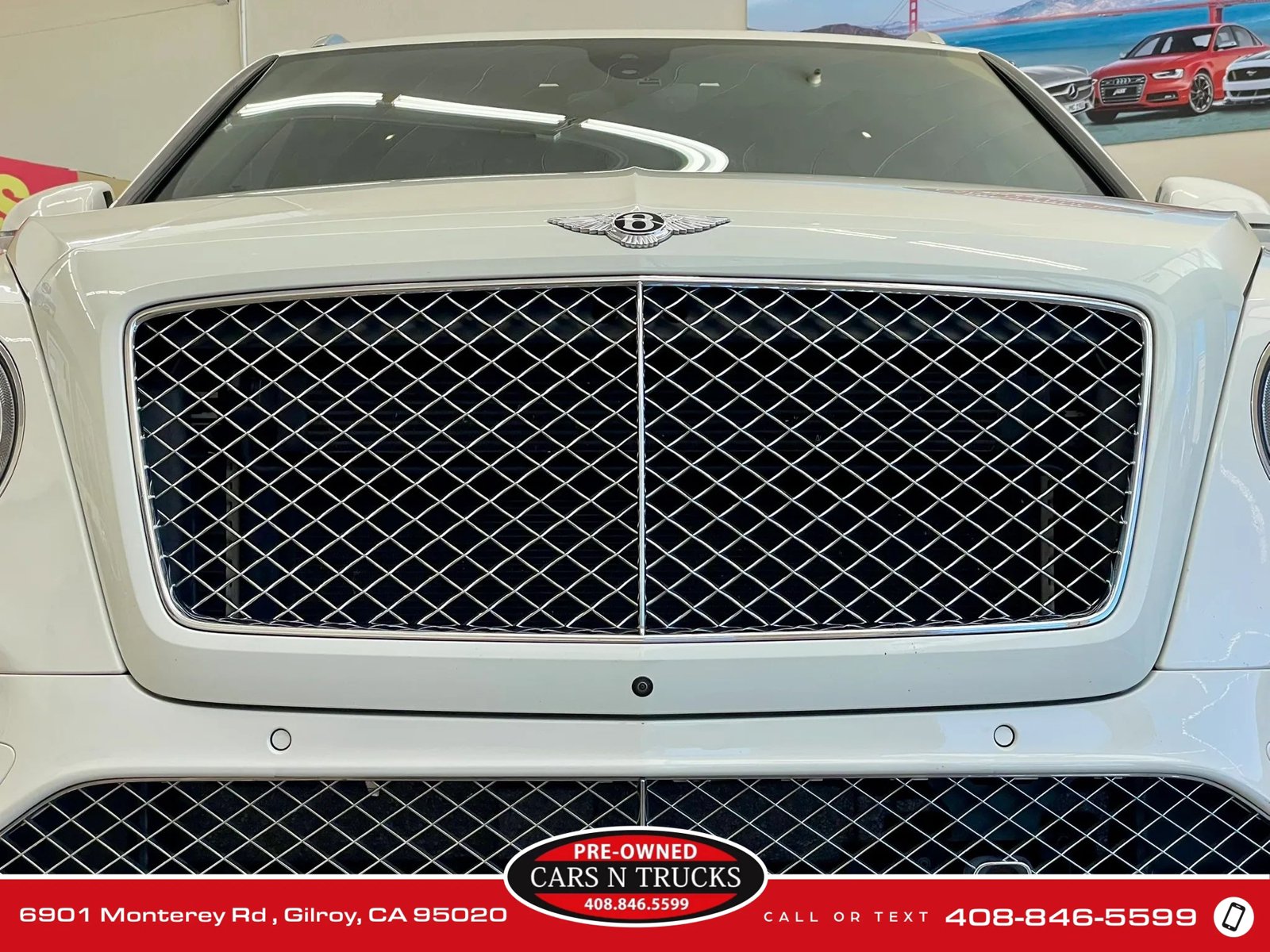 Used 2018 Bentley Bentayga AWD/4WD image 53