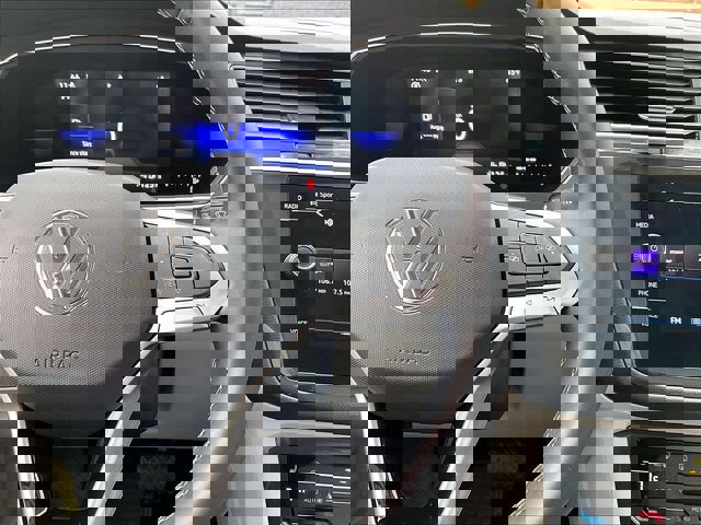 Used 2022 Volkswagen Tiguan SE AWD/4WD image 23