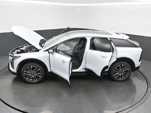 New 2026 Cadillac Optiq Sport 1 w/ LPO, Floor Liner Package AWD/4WD image 64