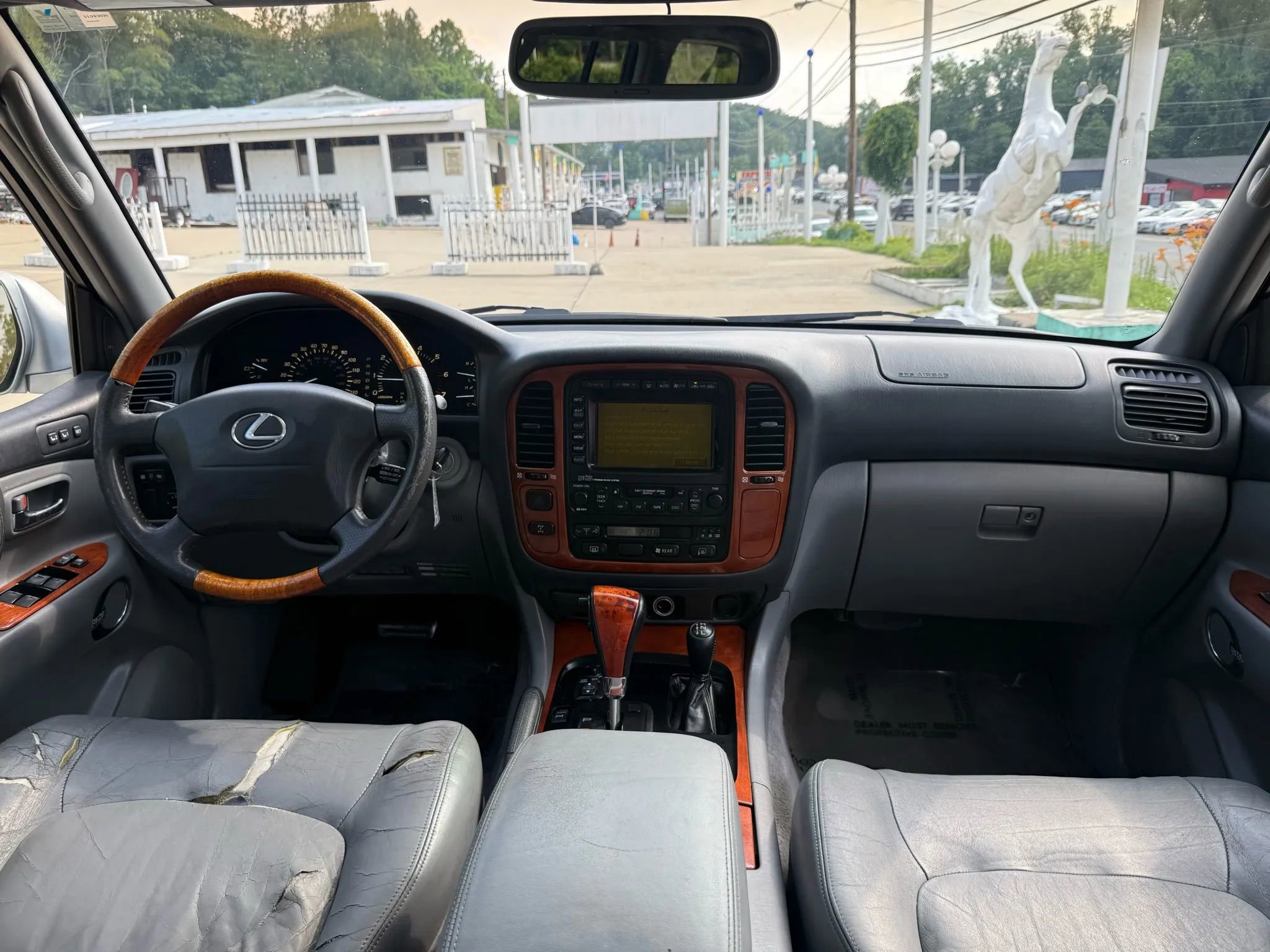 Used 2002 Lexus LX 470 4WD image 29