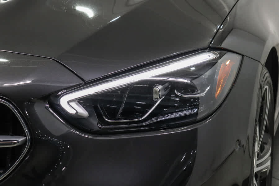 Used 2023 Mercedes-Benz C 300 Sedan image 12
