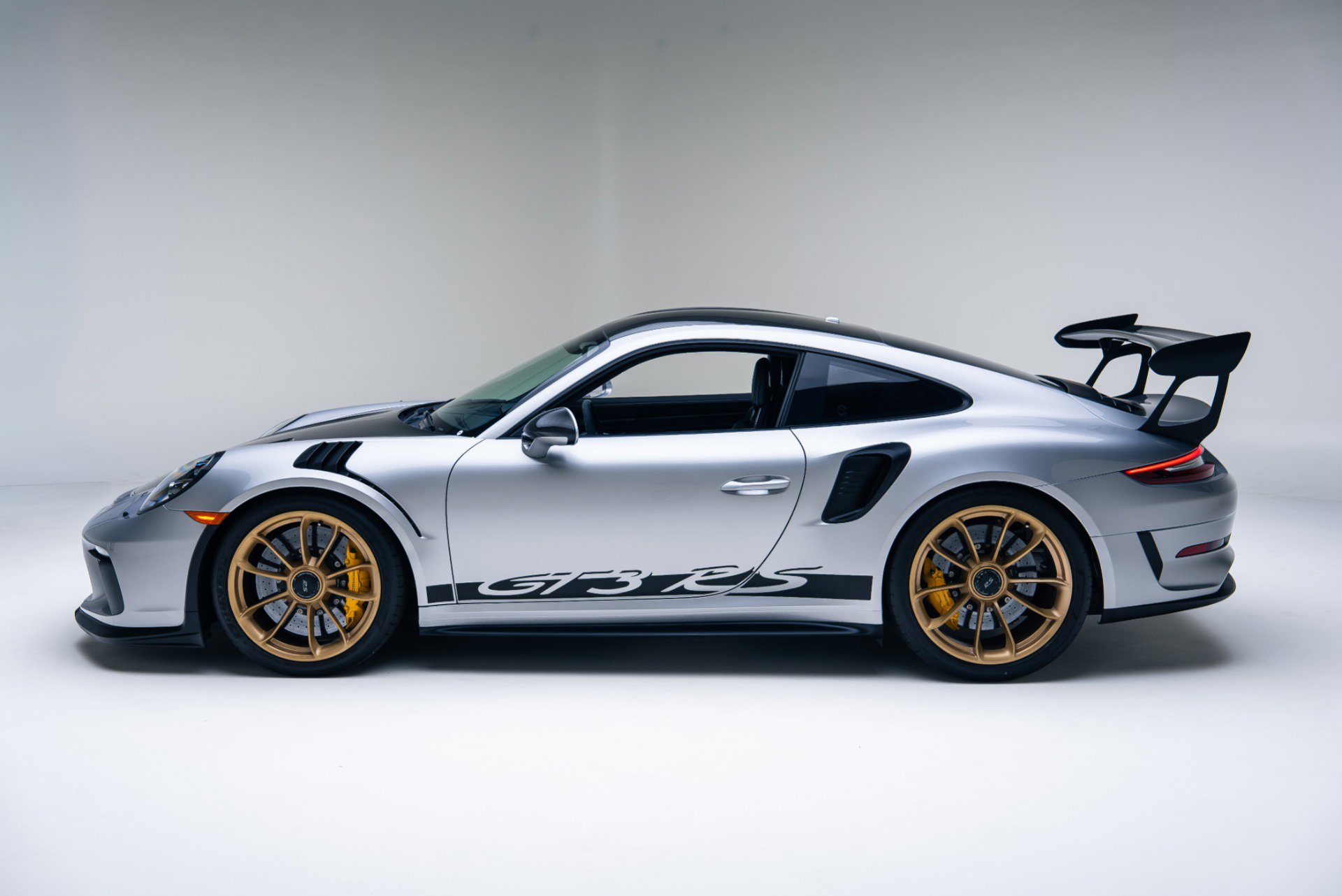 Used 2019 Porsche 911 GT3 RS image 14