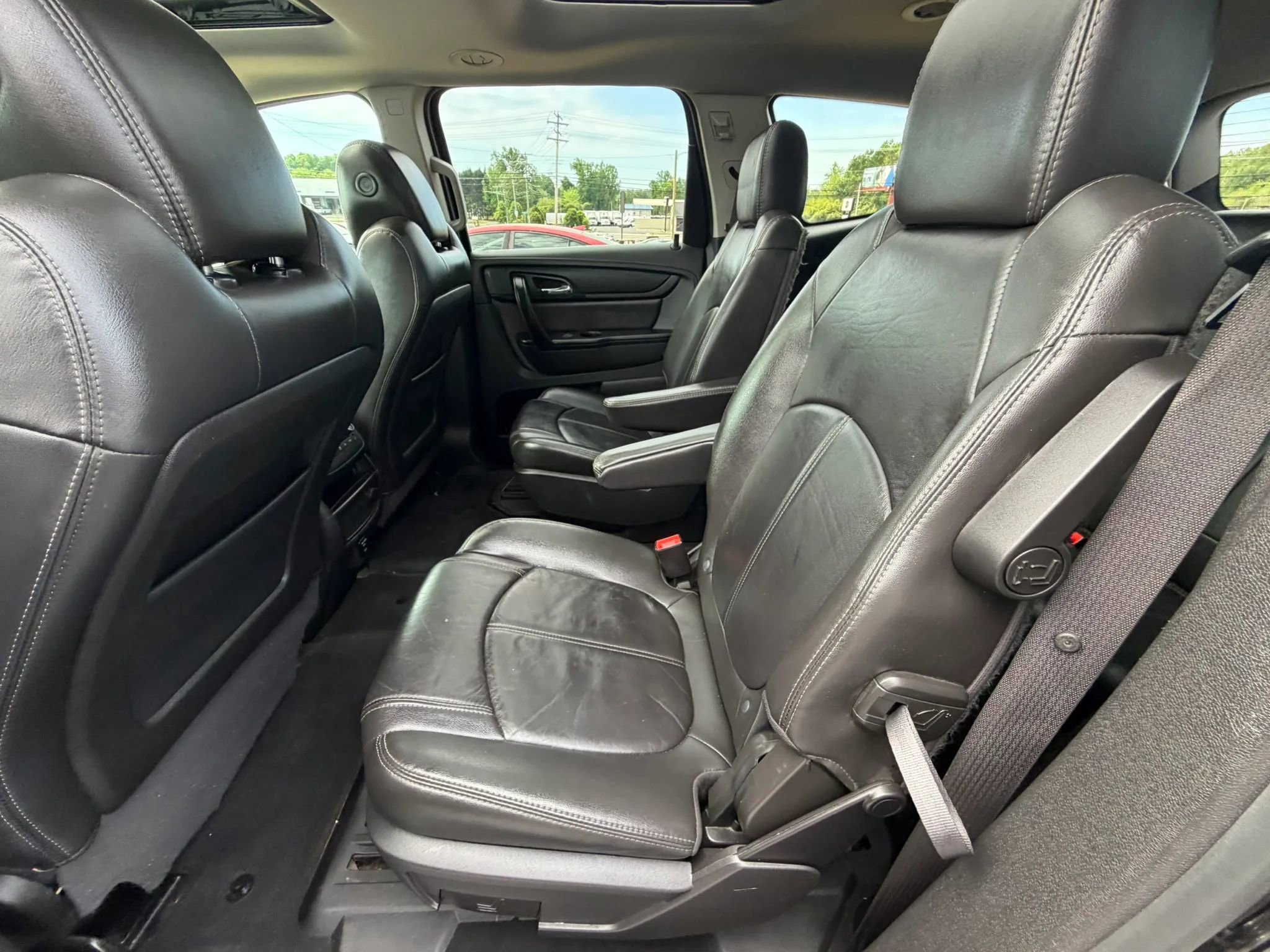 Used 2016 Chevrolet Traverse LT AWD/4WD image 12